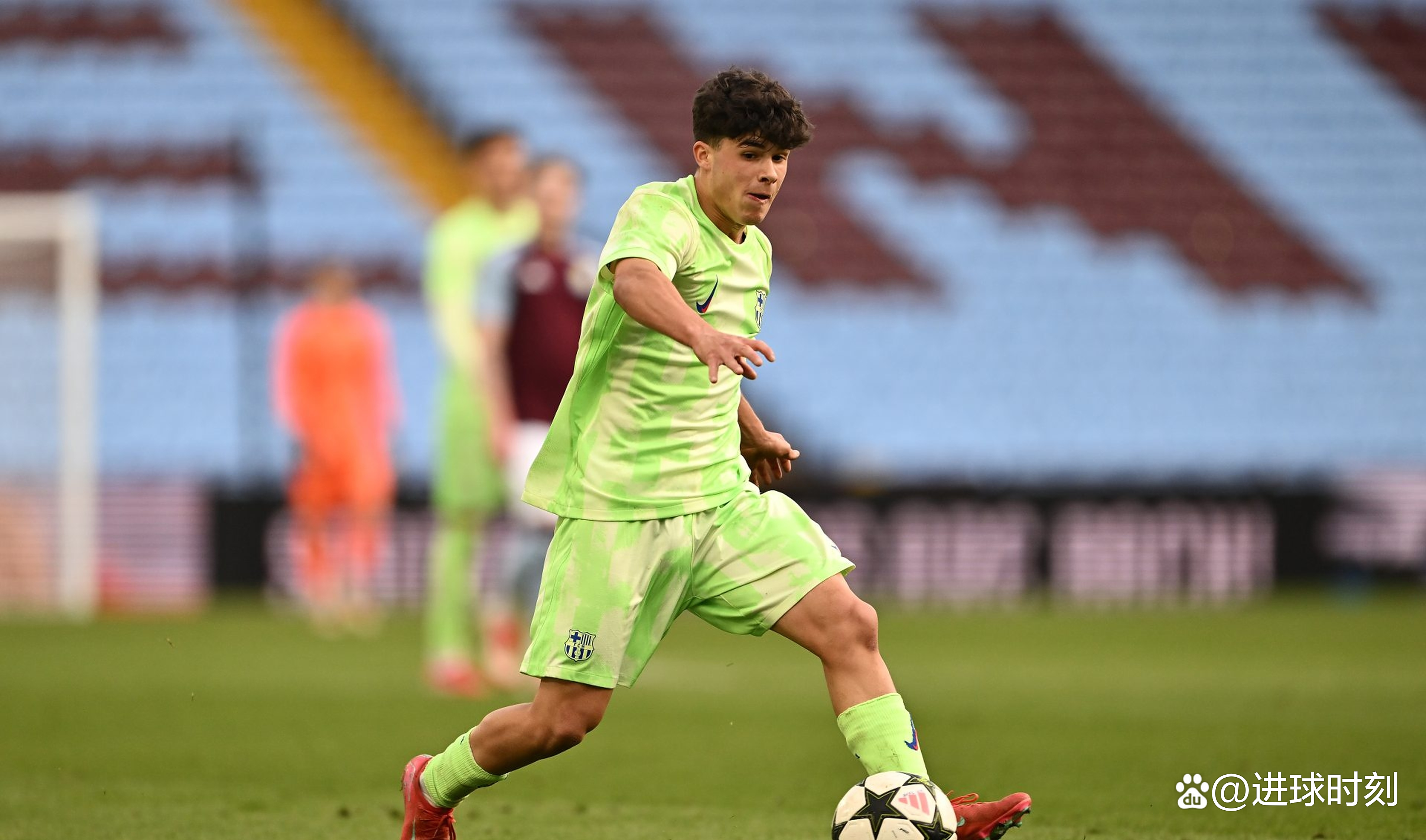 巴萨新星崭露头角，未来或成球队顶梁柱，结果政府商品设计.