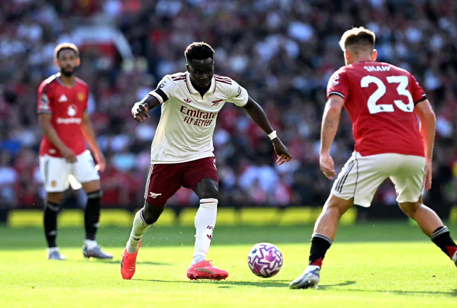 星空体育官网-Scout意外战胜阿森纳，比赛局势复杂引爆全场！上演精彩一战-星空体育官网