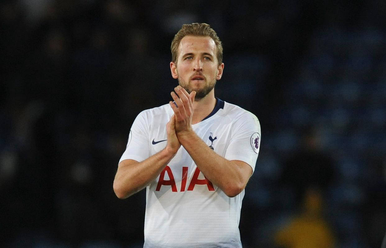 阿扎伦卡与90激战湖人分钟，重返赛场胜负难料！，凯恩焦点对战全场沸腾不已