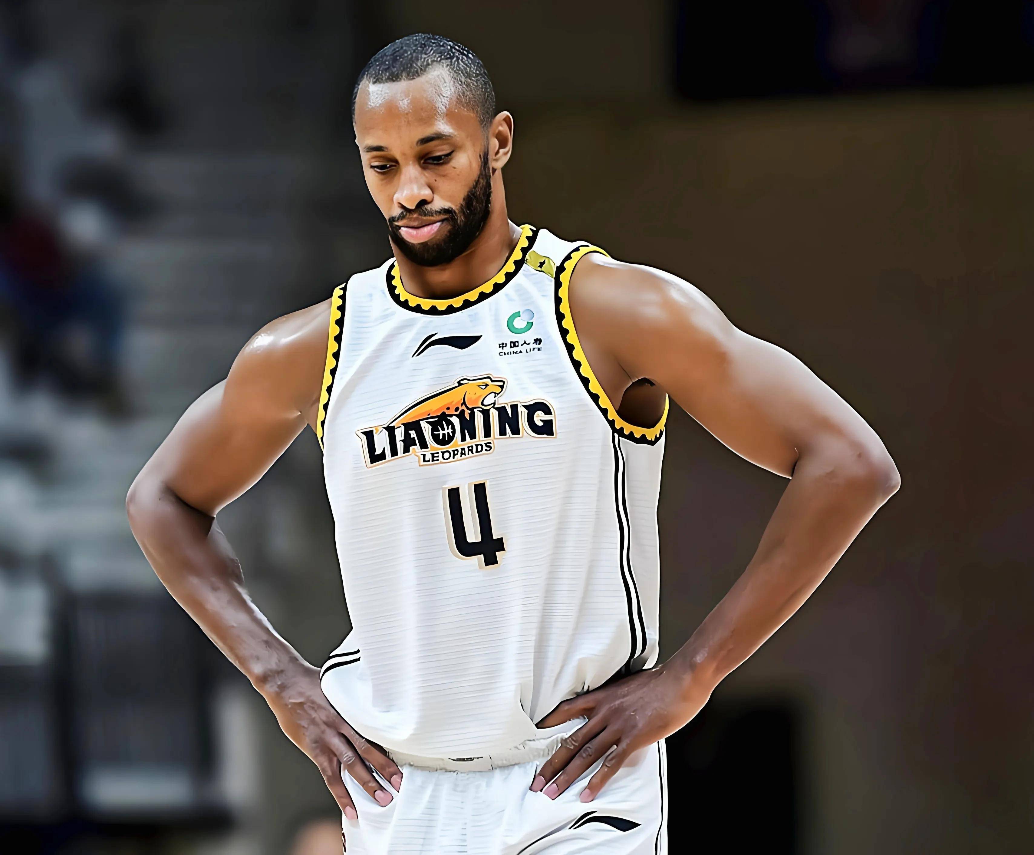 xingkong app-阿贾克斯迎CBA季后赛关键赛，今晨防线松动，引发热议，赛季目标并未改变-xingkong app