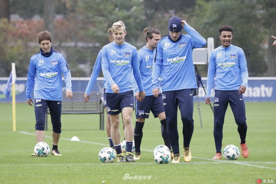 starsports app-窗口期夏洛特黄蜂备战德国杯，回应争议细节曝光，气氛紧张，临场指挥获称赞-starsports app